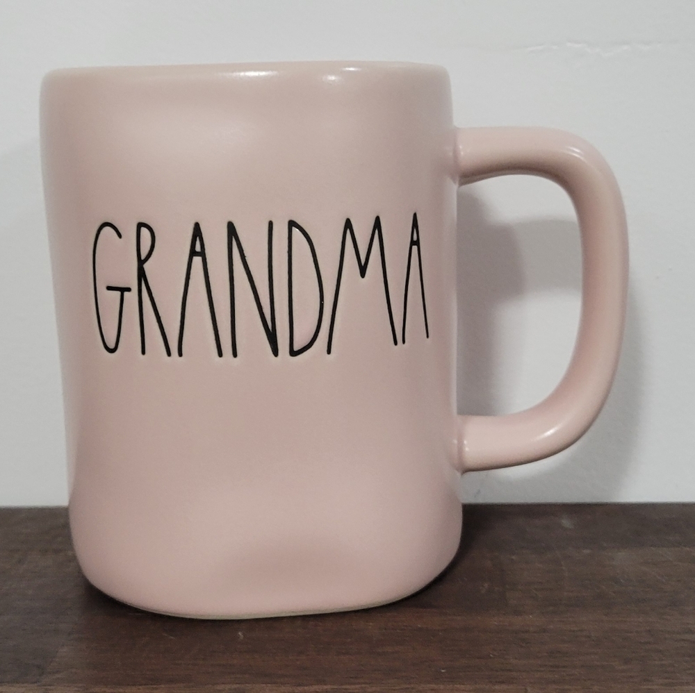 Rae Dunn Grandma Mug
